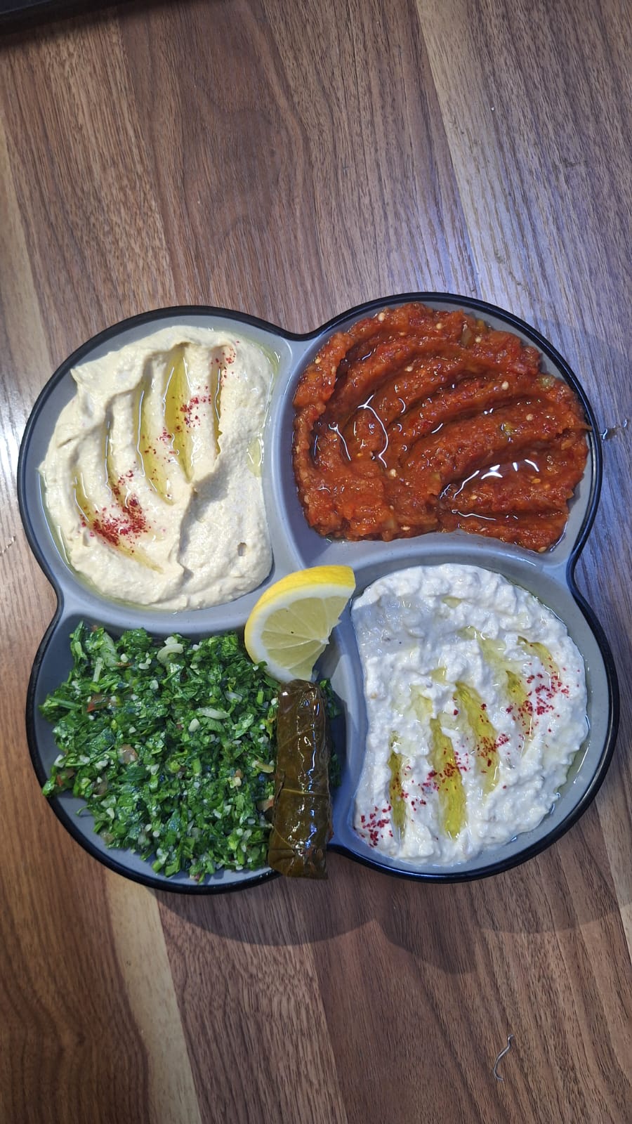 مقبلات مشكل صغير